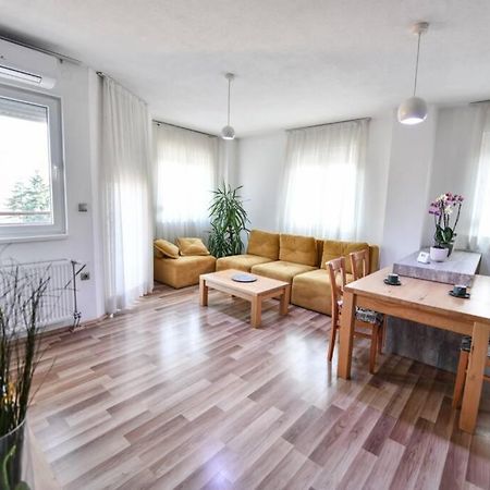 Exclusive 7- New Modern Cozy Apartment Kočani Zewnętrze zdjęcie